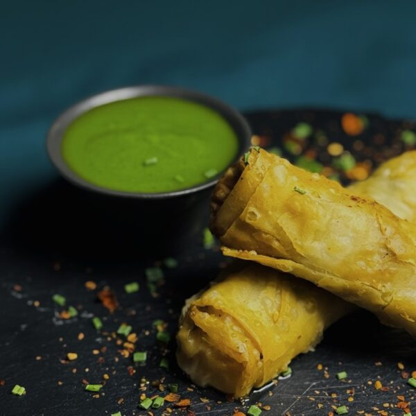 Рол з рваною свининою